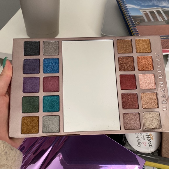 makeup pallet - Picture 2 of 2
